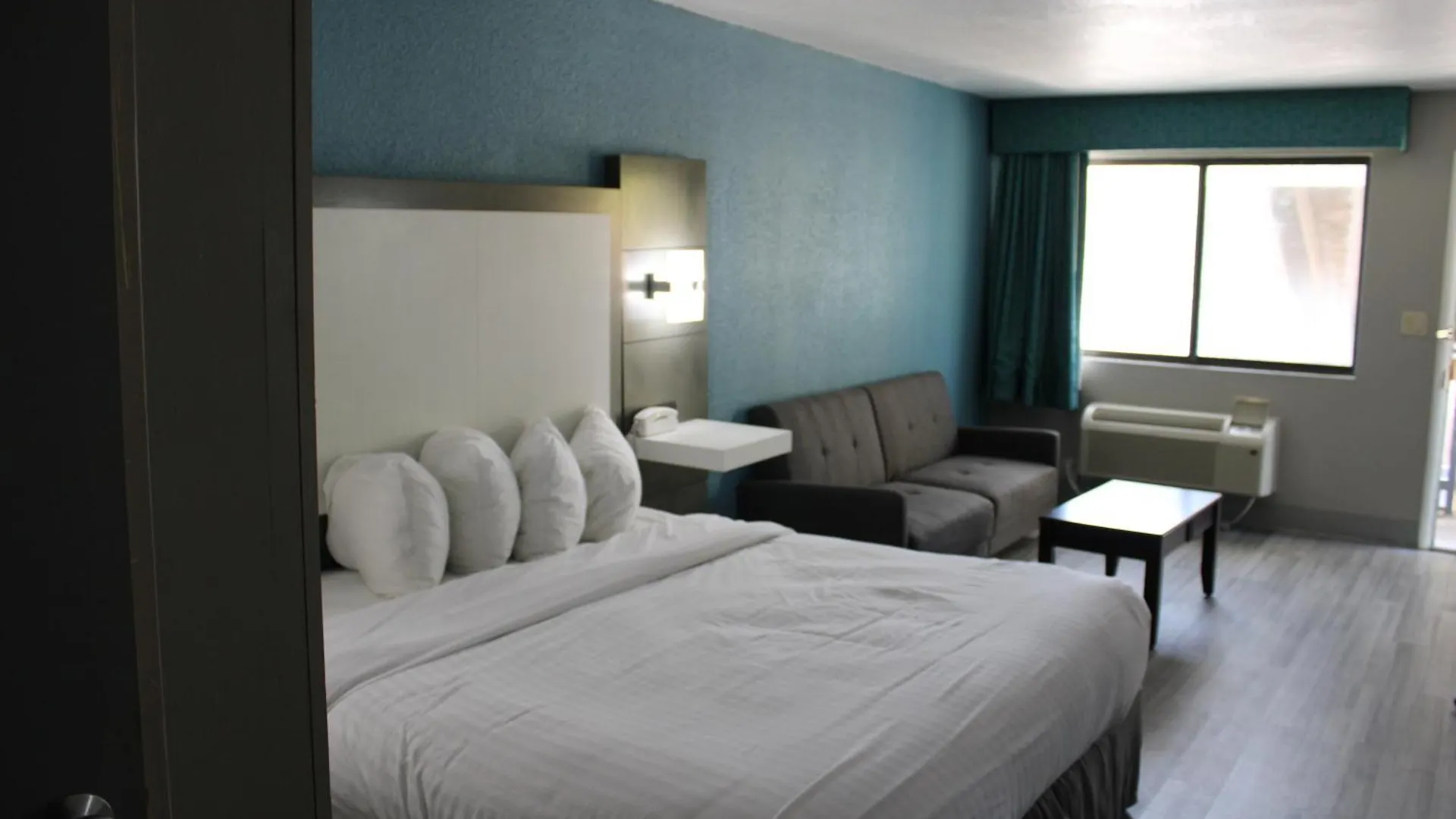 Village Inn Destin Motel